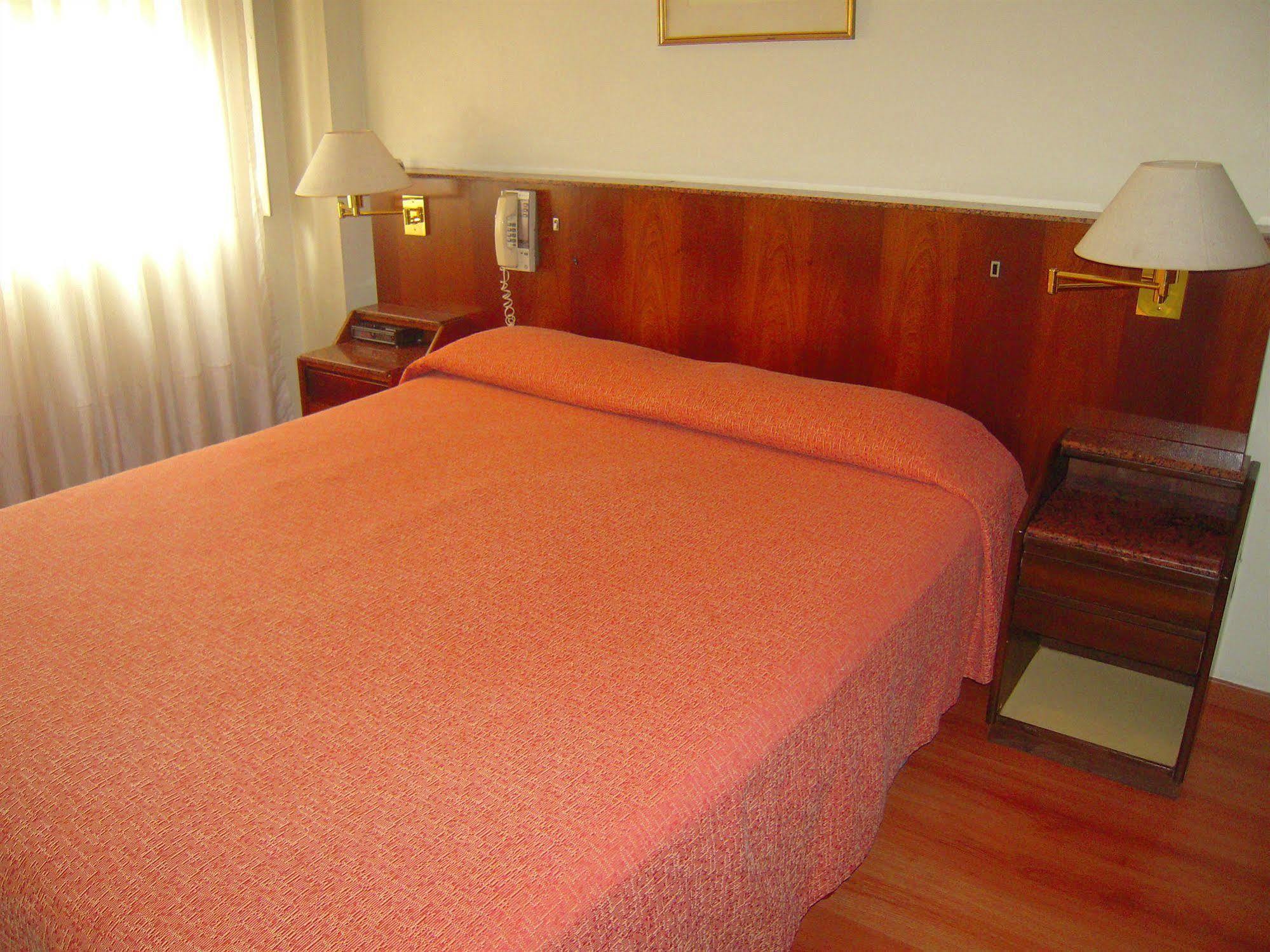 Ecuador Hotel Buenos Aires Esterno foto
