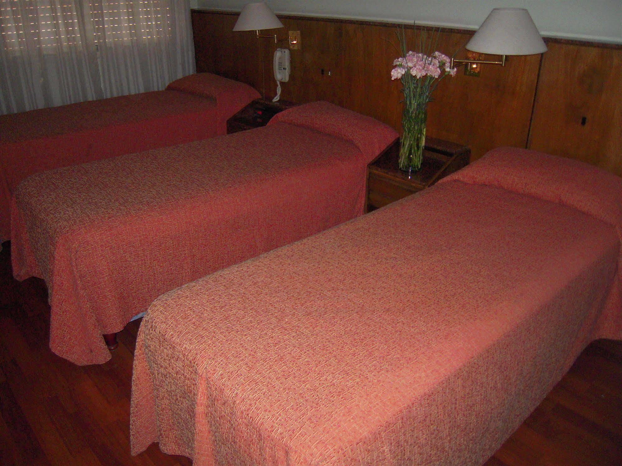 Ecuador Hotel Buenos Aires Esterno foto