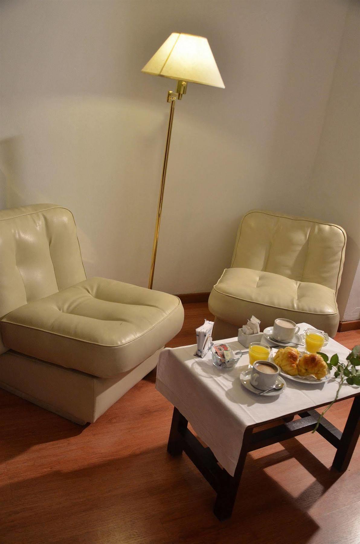 Ecuador Hotel Buenos Aires Esterno foto