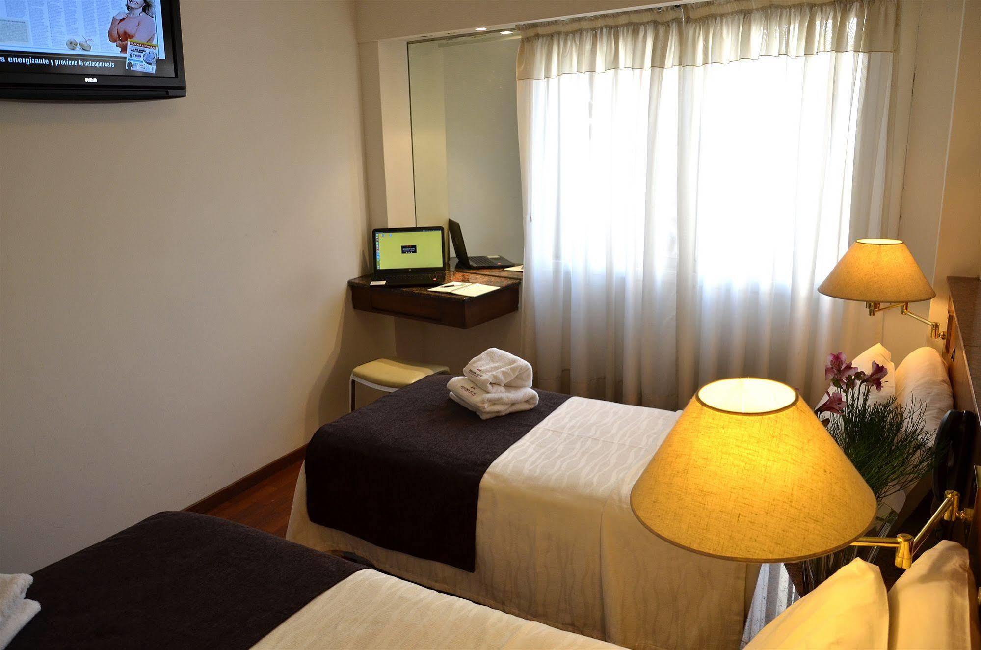 Ecuador Hotel Buenos Aires Esterno foto