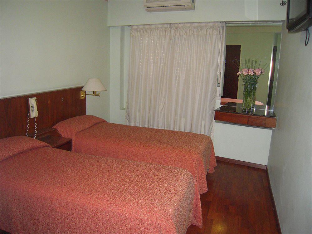 Ecuador Hotel Buenos Aires Esterno foto